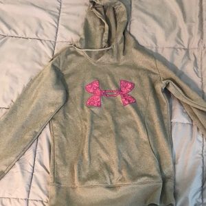 Under Armour women’s sweatshirt